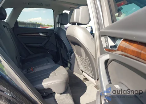 2020 Audi Q5 Premium 45 Tfsi Quattro S Tronic from USA, damaged, VIN WA1ANAFY9L2046728